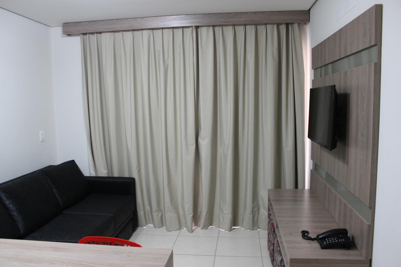 Casa da Madeira Home Service Caldas Novas Exterior foto